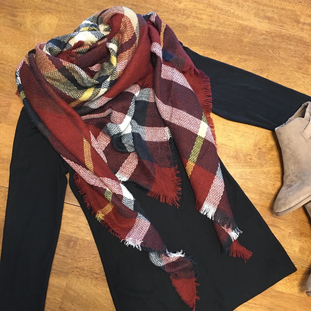 NWT Plaid Blanket Scarf Wrap - Picture 1 of 3